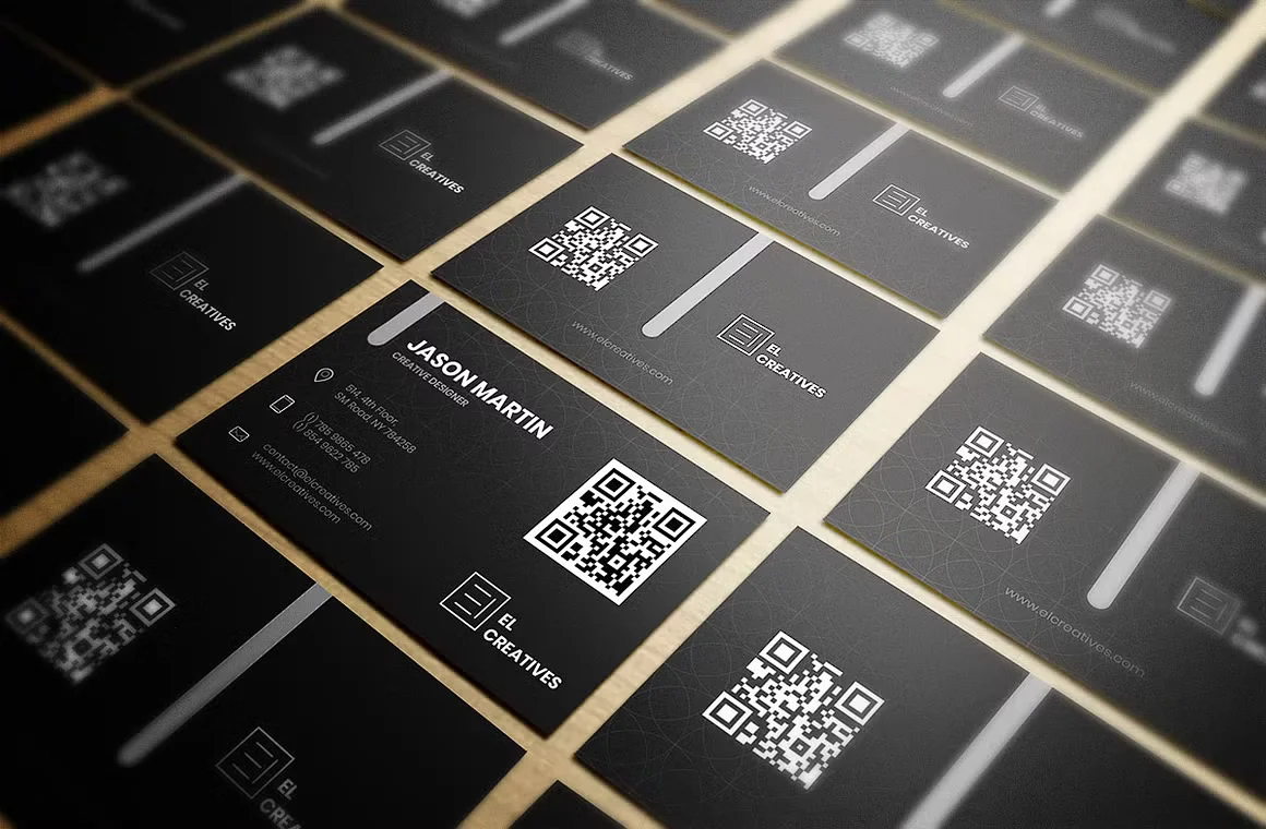 eative Dark Business Card 3